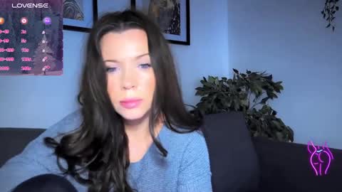 Hellen online show from December 9, 11:47 am