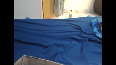 Snapshot of coco_vixen9 chatting on October 13, 8:06 am coco vixen9 online show from October 13, 8:06 am