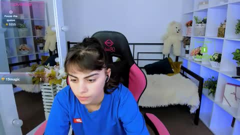 Olivia online show from October 23, 7:25 am