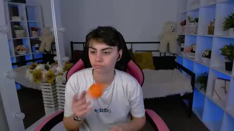 Olivia online show from October 27, 6:53 am