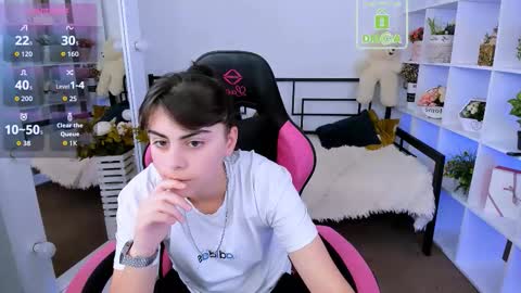 Olivia online show from October 22, 7:24 am