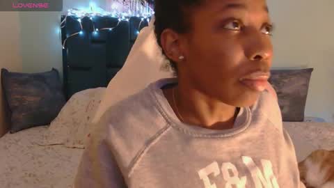 Snapshot of cocobunny_ chatting on October 17, 3:54 am Mery Vega online show from October 17, 3:54 am