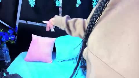 Snapshot of cocoo_nuth chatting on October 23, 3:12 am Cocoo online show from October 23, 3:12 am