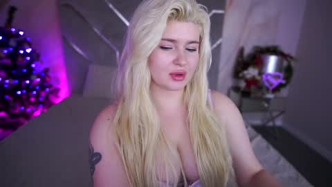 Snapshot of cocosecretss chatting on December 24, 7:28 am onlyfans amyleyy online show from December 24, 7:28 am