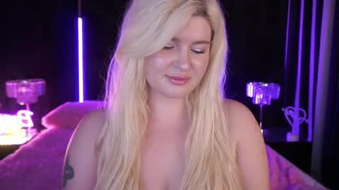 Snapshot of cocosecretss chatting on December 2, 8:48 am onlyfans amyleyy online show from December 2, 8:48 am