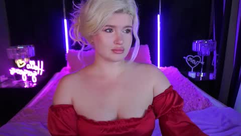 Snapshot of cocosecretss chatting on September 16, 6:32 am onlyfans amyleyy online show from September 16, 6:32 am