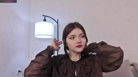 Kim online show from May 1, 6:27 am