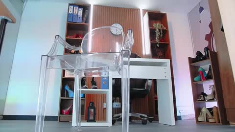 Snapshot of colete_milf chatting on March 5, 12:00 pm Samantha online show from March 5, 12:00 pm