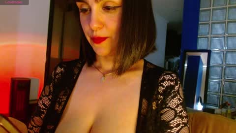 Collette online show from December 13, 5:54 pm
