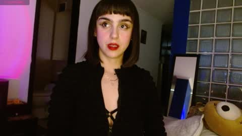 Collette online show from December 7, 9:22 pm
