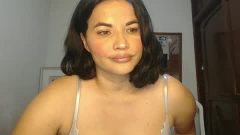 viviana online show from June 3, 6:24 pm