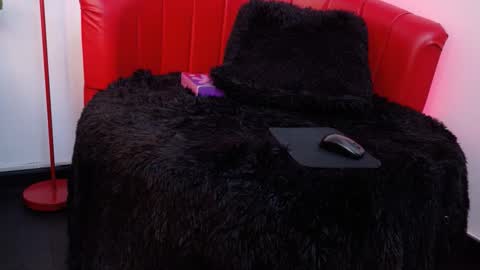 conejita_420_ online show from October 29, 9:28 pm