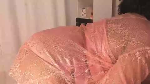 conielaurenth online show from November 14, 6:57 am