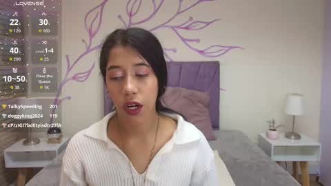 Snapshot of connie_bell chatting on October 6, 8:46 pm C O N N I E online show from October 6, 8:46 pm