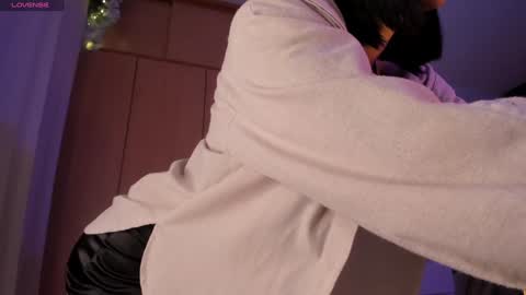 connie    online show from December 22, 4:27 pm