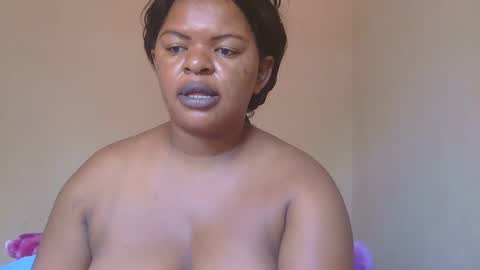 Snapshot of conny685249 chatting on February 28, 9:25 am conny online show from February 28, 9:25 am