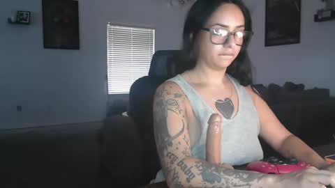 Snapshot of controllercutie chatting on October 5, 8:47 pm controllercutie online show from October 5, 8:47 pm