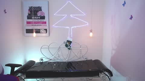 Snapshot of cony__ chatting on December 24, 12:44 pm cony online show from December 24, 12:44 pm
