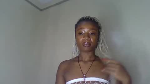 Snapshot of cookiejah chatting on January 7, 11:05 am cookie jar online show from January 7, 11:05 am