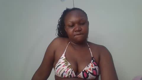 Snapshot of coolgirl001 chatting on October 29, 7:38 pm coolgirl001 online show from October 29, 7:38 pm