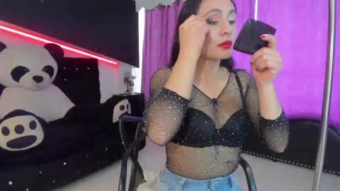 Coral  online show from September 17, 1:31 pm