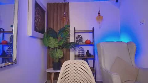 Coral online show from October 18, 1:47 pm