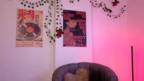Coralie Bronson online show from June 30, 11:48 pm