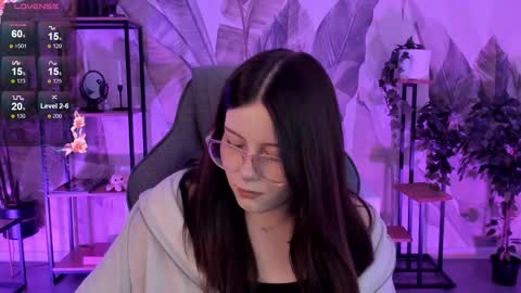 little girl who is always right or Coraline online show from September 30, 7:14 am