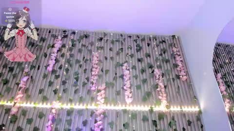 coralineross_ online show from November 11, 11:07 am