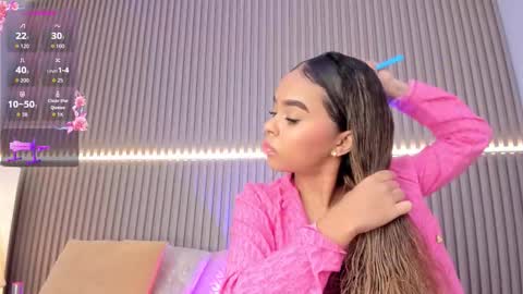 Snapshot of coralineross_ chatting on October 1, 11:15 am coralineross_ online show from October 1, 11:15 am