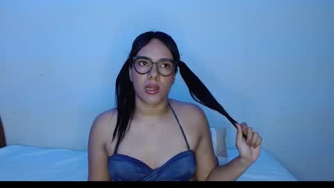 coralmonroe online show from July 11, 1:27 am