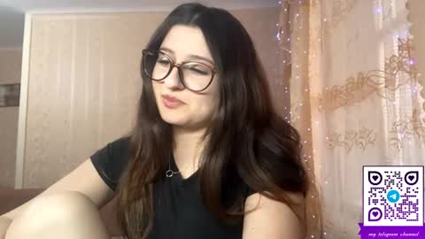 Elisheva online show from April 18, 12:29 pm