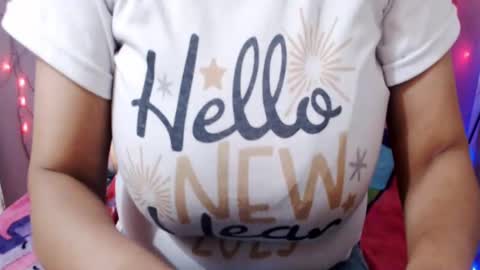 Snapshot of corinnahothotxxx chatting on October 27, 9:42 pm corinnahothotxxx online show from October 27, 9:42 pm