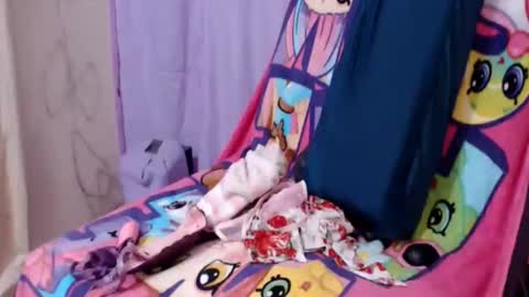 Snapshot of corinnahothotxxx chatting on October 23, 10:32 am corinnahothotxxx online show from October 23, 10:32 am