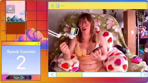 Snapshot of cornchloestar chatting on September 15, 8:38 pm cornchloestar online show from September 15, 8:38 pm