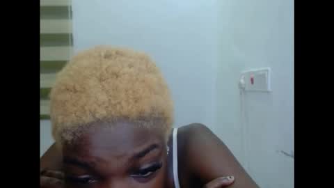 cornxcuntx online show from December 3, 9:39 pm