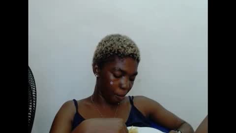 Snapshot of cornxcuntx chatting on October 25, 9:50 am cornxcuntx online show from October 25, 9:50 am