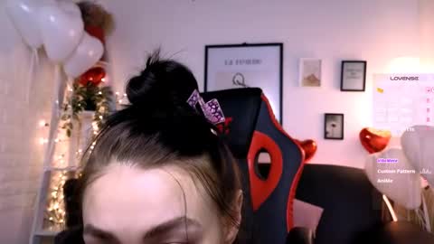 Snapshot of cosmicfaye chatting on February 16, 8:21 am cosmicfaye online show from February 16, 8:21 am