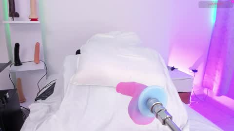 Snapshot of couple_naughty20 chatting on February 27, 10:15 am Maria online show from February 27, 10:15 am