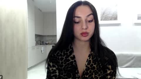 Courtney online show from December 5, 4:19 pm