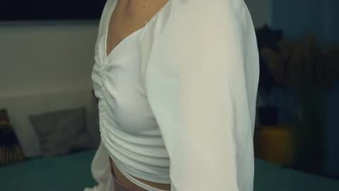 Snapshot of coventinaashfield chatting on March 9, 7:34 am Yui online show from March 9, 7:34 am