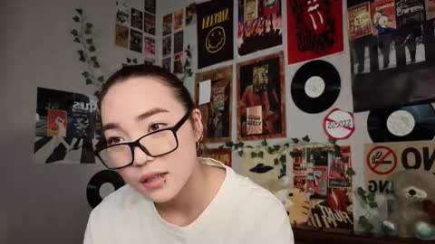 Yuna online show from December 3, 8:22 pm