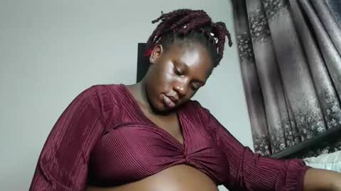 Erykah online show from February 13, 8:43 pm