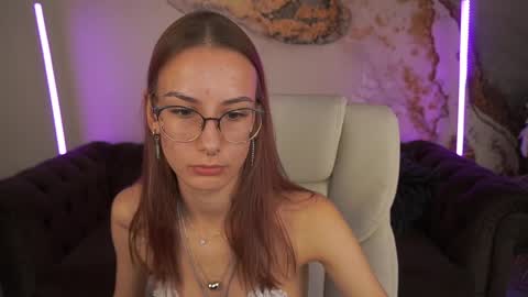 cozymell online show from December 2, 2:07 pm