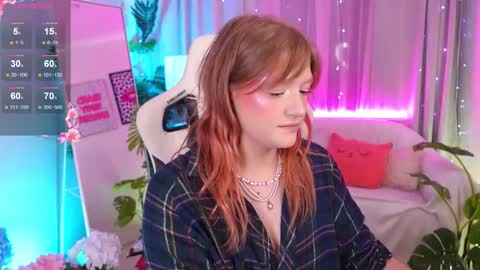 Snapshot of crazy__wine chatting on October 1, 9:20 pm Sonya online show from October 1, 9:20 pm