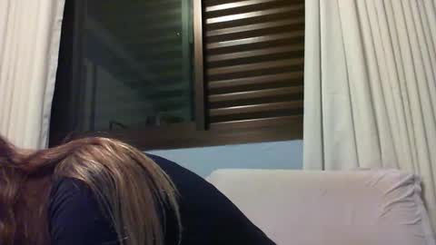 Snapshot of crazyanny chatting on October 6, 12:38 am Anny online show from October 6, 12:38 am