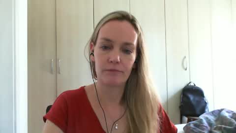Anny online show from December 18, 10:51 am