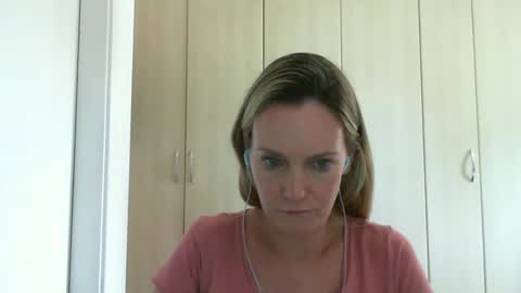 Anny online show from February 11, 2:57 pm