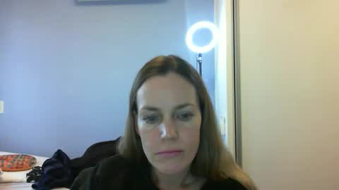 Snapshot of crazyanny chatting on October 31, 10:52 am Anny online show from October 31, 10:52 am