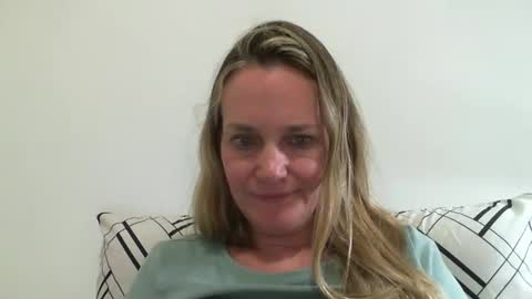 Anny online show from January 3, 9:57 pm